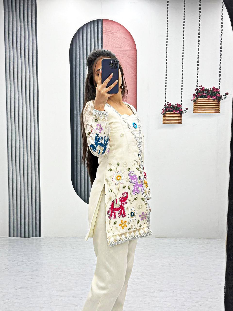 Lonching is Launching Trending Cord set👗