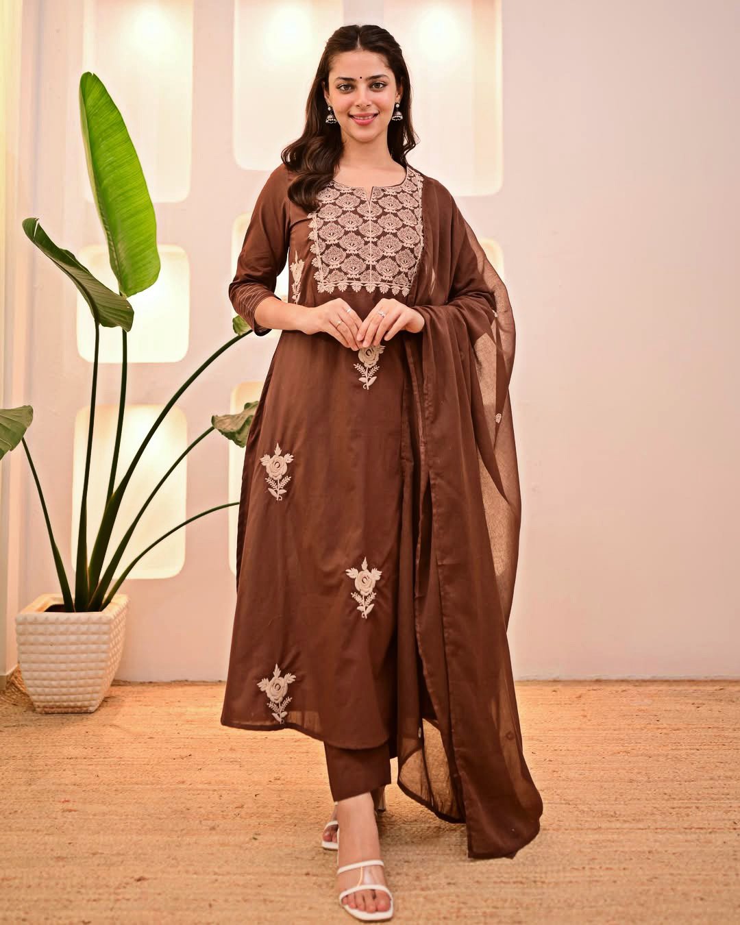 Pure Cotton 60x60 Thread Work Kurta Pant Dupatta Set - Image 3