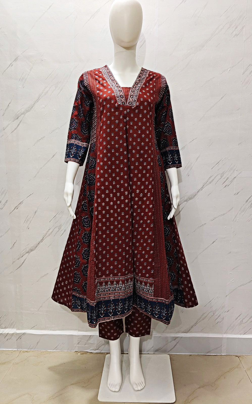 60x60 Pure Cotton Suit Set | Stylish Printed Kurti Pant and duppata - Image 4